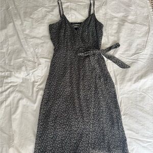 Abercrombie & Fitch Black and White Midi Dress